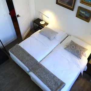 https://eugenie-1-er-etage.midi-pyreneeshotels.com